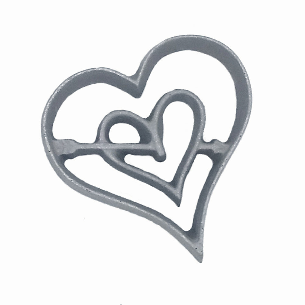 Kitchen Supply 7124 Valentine Heart Rosette Iron, Hand-Cast Aluminum, 3.25 W x 3